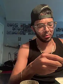 Snapshot of PRBoricua787 chatting on 06/18/26, 06:01 PRBoricua787 online show from 06/18/26, 06:01