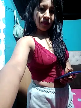 Saraa xx online show from 04/11/26, 01:10