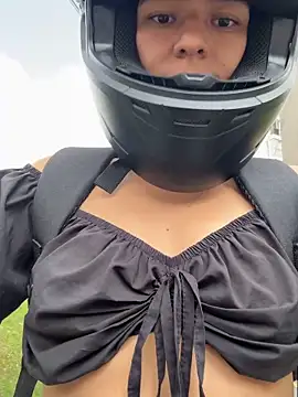 TaylorrHill online show from 02/04/26, 06:58