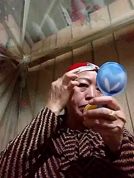 Agnes-baby online show from 04/23/26, 12:15