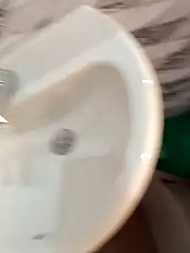 andreslo2026 online show from 04/23/26, 03:47