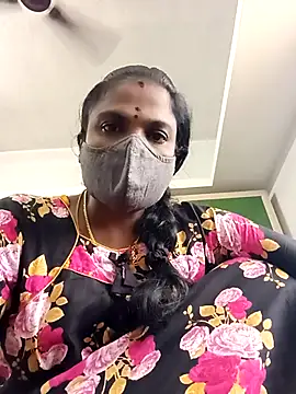 Snapshot of Tamil_Maha69 chatting on 02/12/26, 09:59 Tamil Maha69 online show from 02/12/26, 09:59