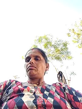 Manvi hote online show from 02/07/26, 11:25