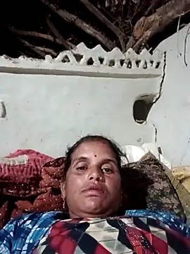 Manvi hote online show from 02/11/26, 02:44