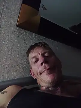 Snapshot of Der_Schoene_Penis chatting on 06/18/26, 05:28 Der Schoene Penis online show from 06/18/26, 05:28
