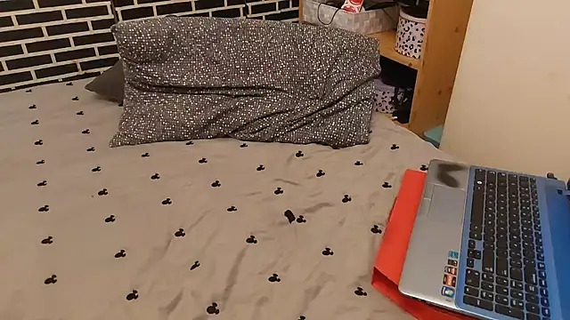 Spatgirl online show from 02/18/26, 02:24