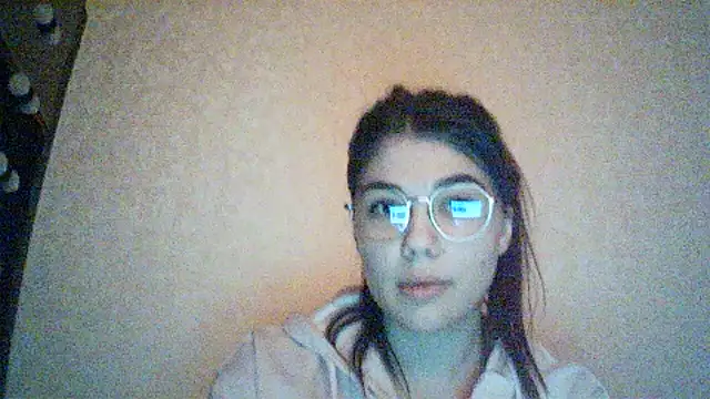 Snapshot of Tenovira chatting on 03/01/26, 12:45 Tenovira online show from 03/01/26, 12:45