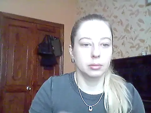 Snapshot of Miralisse chatting on 02/24/26, 10:57 Miralisse online show from 02/24/26, 10:57