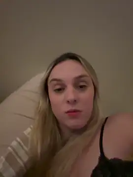 Snapshot of hotcouple9505 chatting on 01/16/26, 01:09 hotcouple9505 online show from 01/16/26, 01:09