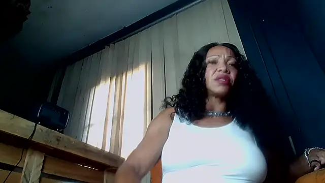 paolla23cm brasil online show from 04/14/26, 05:52