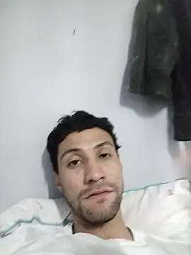 Snapshot of AlejandreBy chatting on 04/29/26, 02:04 AlejandreBy online show from 04/29/26, 02:04