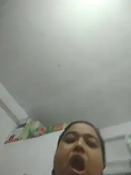 momo loves online show from 04/07/26, 03:29