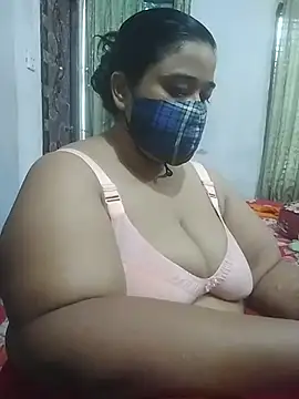 momo loves online show from 04/23/26, 06:14