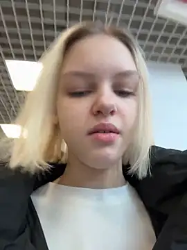 Snapshot of AshleyMur chatting on 02/27/26, 05:29 AshleyMur online show from 02/27/26, 05:29