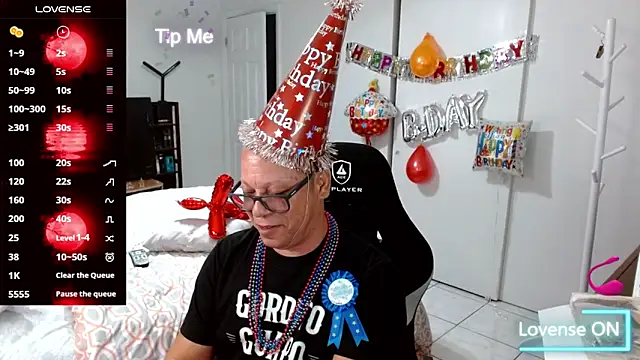 Snapshot of Daddy_1970 chatting on 05/15/26, 10:00 Daddy 1970 online show from 05/15/26, 10:00