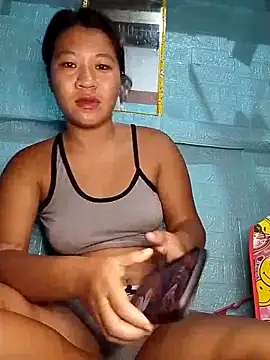 Snapshot of hel_lavente chatting on 05/19/26, 11:11 hel lavente online show from 05/19/26, 11:11