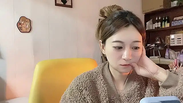 Snapshot of Xiaojuzi- chatting on 04/06/26, 12:50 Xiaojuzi- online show from 04/06/26, 12:50