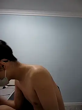 tinKKKKKKL online show from 04/04/26, 08:34