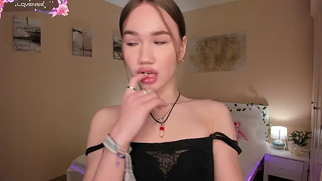 SweetNova  online show from 02/07/26, 09:35