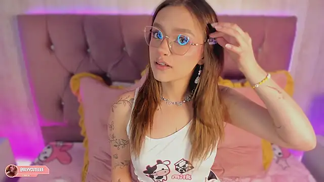 alyy cut3 online show from 04/08/26, 08:42