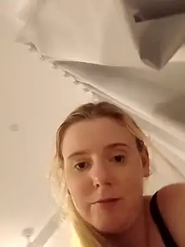 CUTEJESSBABE online show from 05/05/26, 12:35