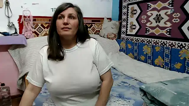 Adelinemilf online show from 03/31/26, 03:23