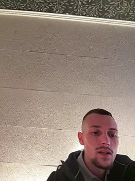 Evelin199 online show from 03/19/26, 01:59