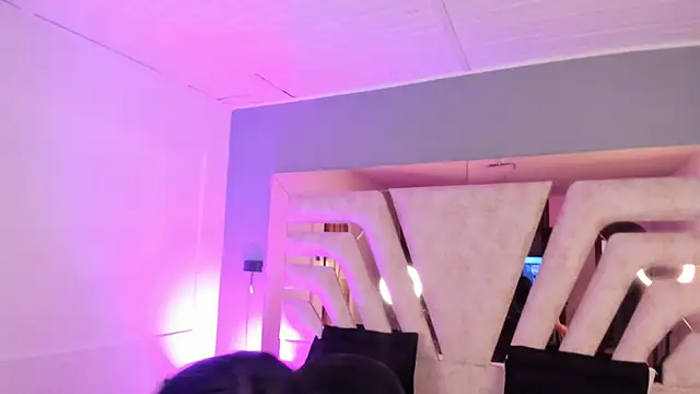  NatachaDiaz  online show from 04/22/26, 11:23