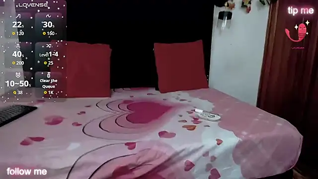 vsamanthaper1 online show from 02/13/26, 07:43