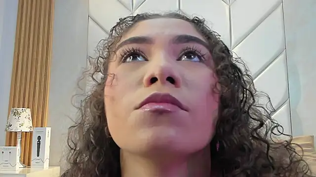 CamilaCastillo online show from 05/12/26, 03:31