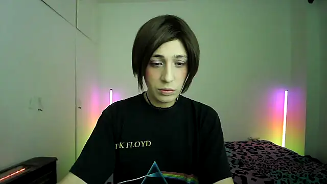 Snapshot of HoneyValentine chatting on 02/13/26, 09:44 HoneyValentine online show from 02/13/26, 09:44