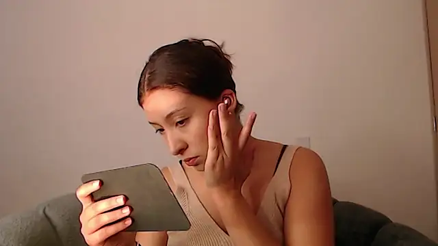 -Ivonnys online show from 01/10/26, 08:32