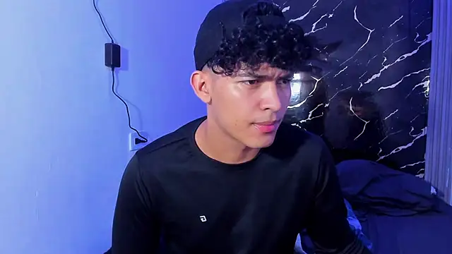 Snapshot of jamescurly00 chatting on 02/08/26, 05:11 jamescurly00 online show from 02/08/26, 05:11