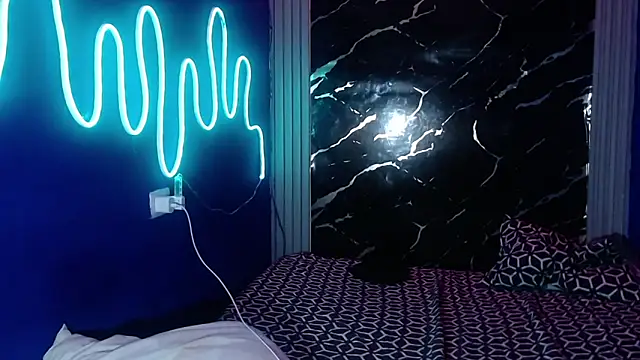 jamescurly00 online show from 04/08/26, 08:36