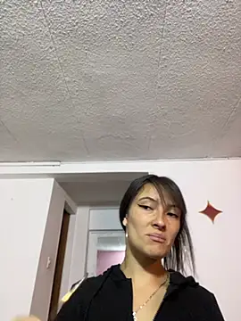 Snapshot of Michelle_ec chatting on 05/11/26, 03:51 Michelle ec online show from 05/11/26, 03:51