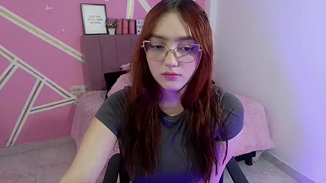 Snapshot of Natasha_Romanof18 chatting on 02/26/26, 04:11 Natasha Romanof18 online show from 02/26/26, 04:11