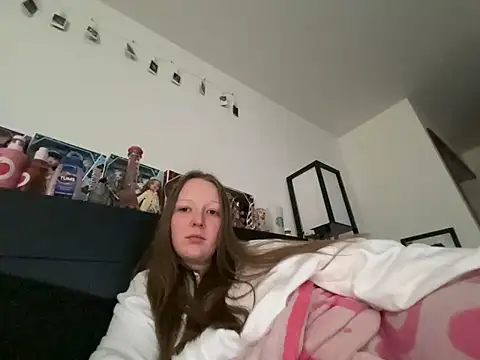 prettygirltracy 12 online show from 02/02/26, 02:05