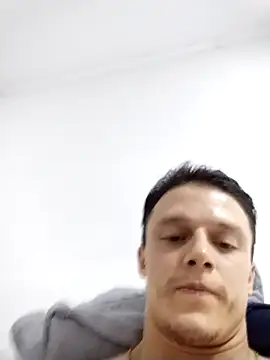 RAFAELQUINTEROSCAVALHEI online show from 04/19/26, 09:30