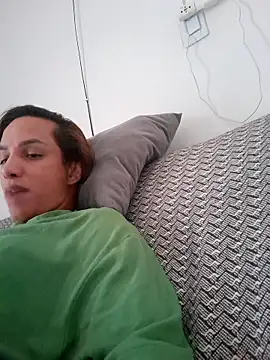 ofjuliaa online show from 02/22/26, 08:40