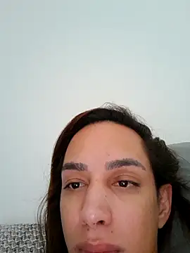 ofjuliaa online show from 04/10/26, 05:17