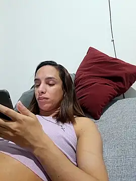 ofjuliaa online show from 04/23/26, 03:08