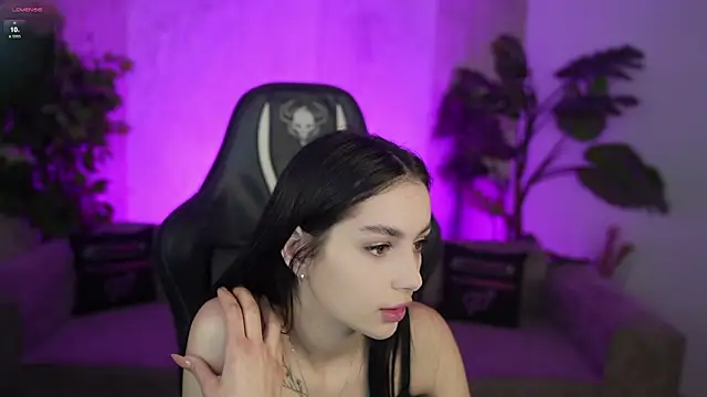 Snapshot of Mila_Rose054 chatting on 02/08/26, 11:24 Mila Rose054 online show from 02/08/26, 11:24