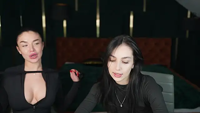 Snapshot of Mila_Rose054 chatting on 02/22/26, 03:43 Mila Rose054 online show from 02/22/26, 03:43