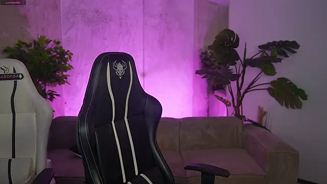 Mila Rose054 online show from 04/17/26, 07:22