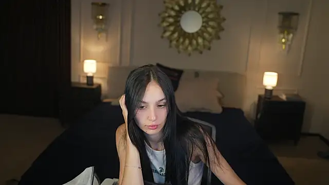 Snapshot of Mila_Rose054 chatting on 07/31/26, 02:22 Mila Rose054 online show from 07/31/26, 02:22