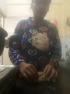 sakina121 online show from 01/11/26, 01:27