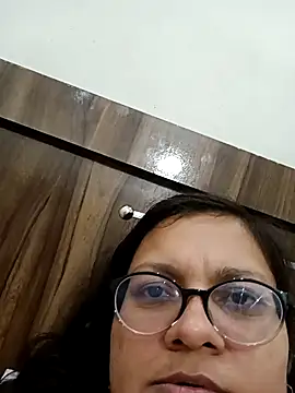 Snapshot of piryasharma005 chatting on 02/02/26, 07:23 piryasharma005 online show from 02/02/26, 07:23