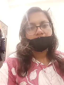 Snapshot of piryasharma005 chatting on 02/27/26, 06:30 piryasharma005 online show from 02/27/26, 06:30