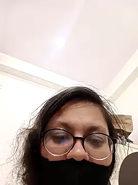 Snapshot of piryasharma005 chatting on 03/03/26, 08:04 piryasharma005 online show from 03/03/26, 08:04