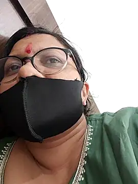 Snapshot of piryasharma005 chatting on 04/20/26, 07:48 piryasharma005 online show from 04/20/26, 07:48